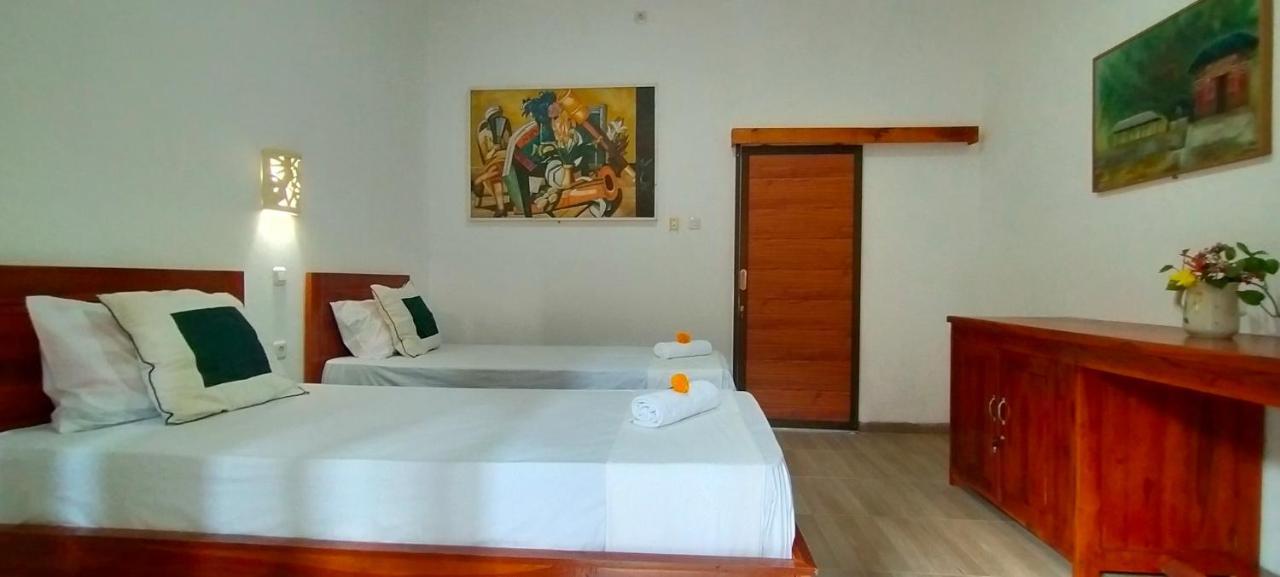 Tunjung Guest House Lovina Beach Buleleng Exterior foto