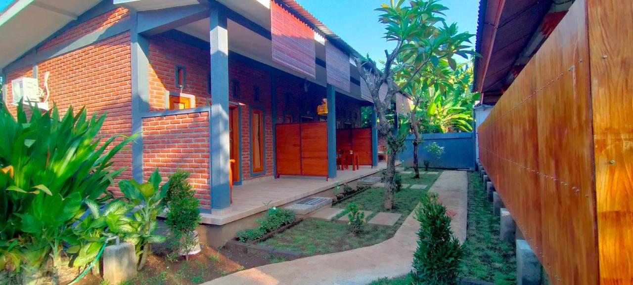 Tunjung Guest House Lovina Beach Buleleng Exterior foto