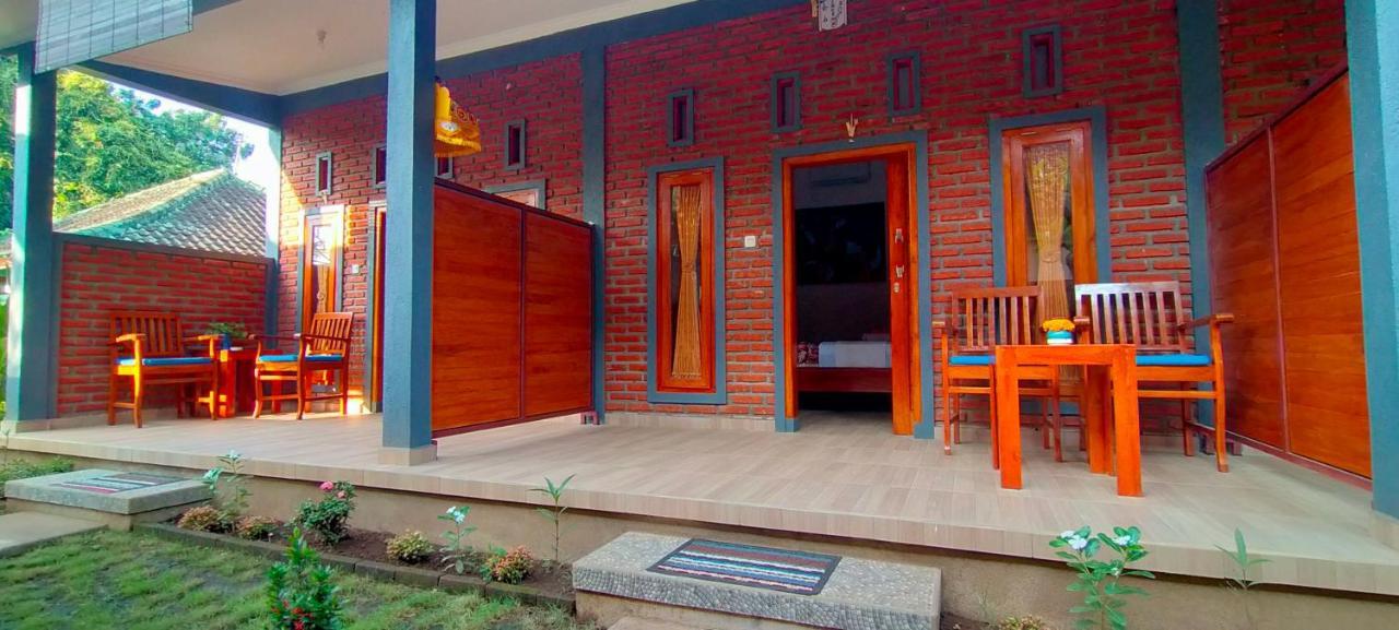 Tunjung Guest House Lovina Beach Buleleng Exterior foto